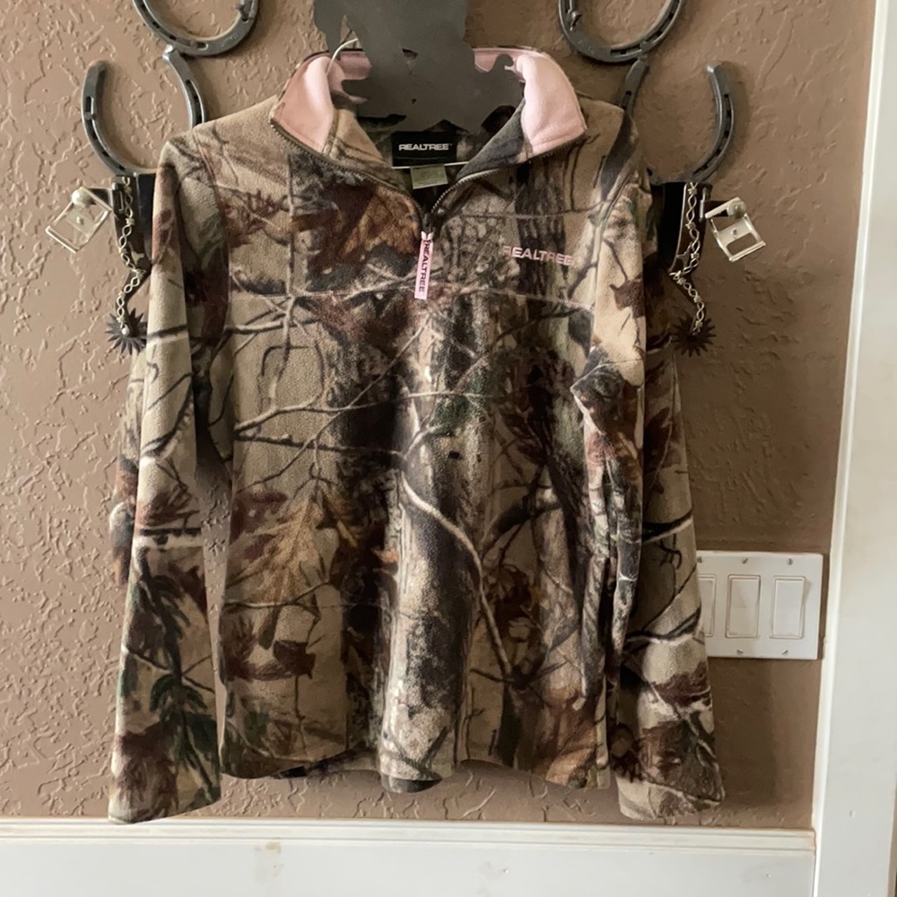 Zip up pullover women’s